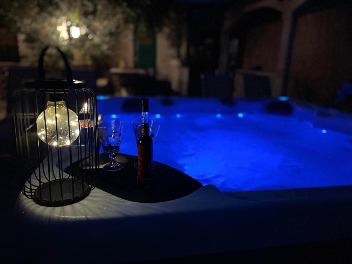 Vacation House Marin With Jacuzzi - Bol, Brac Екстериор снимка