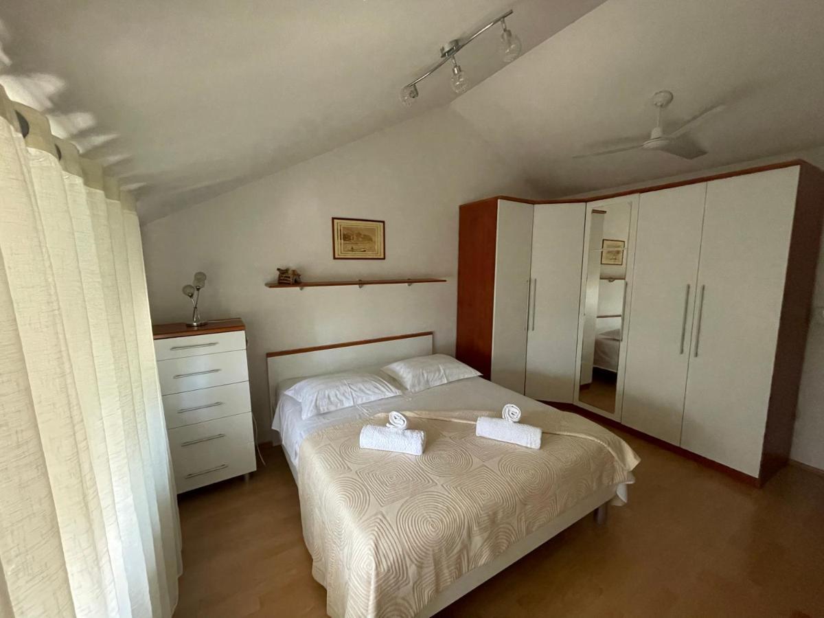Vacation House Marin With Jacuzzi - Bol, Brac Екстериор снимка